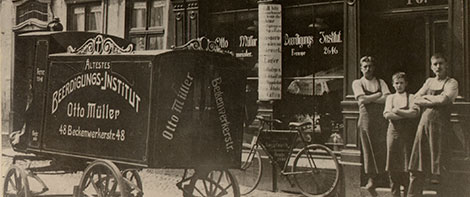 MItarbeiter des Bestattungs-Institus SARG-MÜLLER in Braunschweig gegen 1903